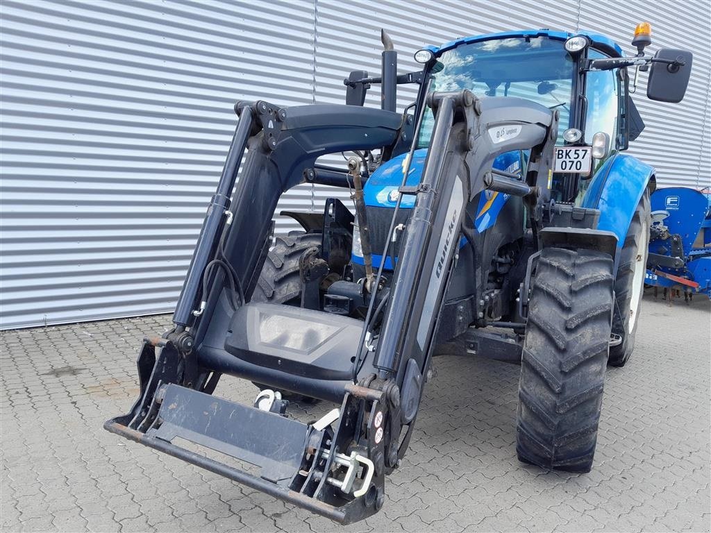 Traktor of the type New Holland T5.105 med frontlæsser, Gebrauchtmaschine in Horsens (Picture 2)