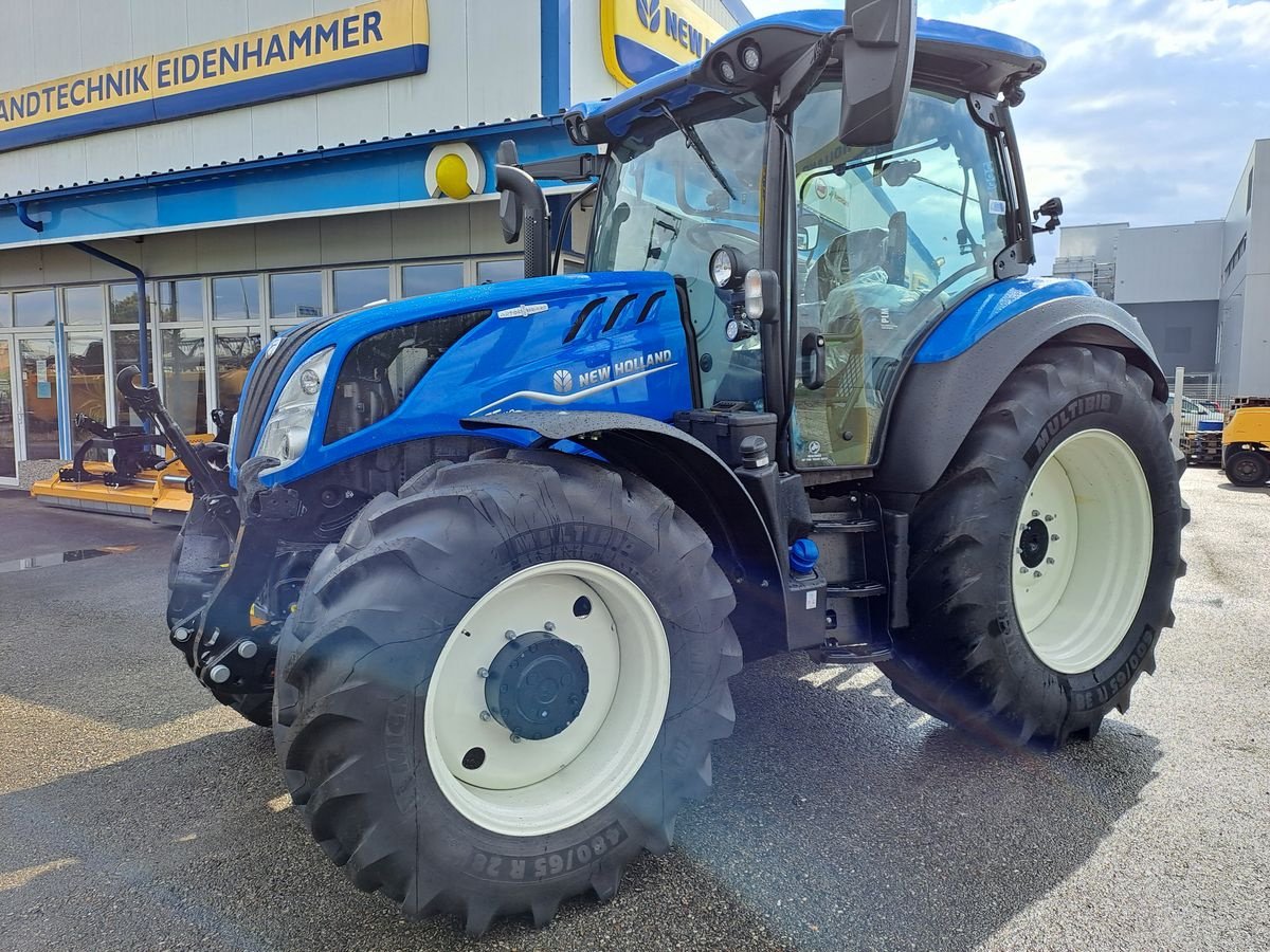 Traktor типа New Holland T5.110 AC (Stage V), Neumaschine в Burgkirchen (Фотография 1)