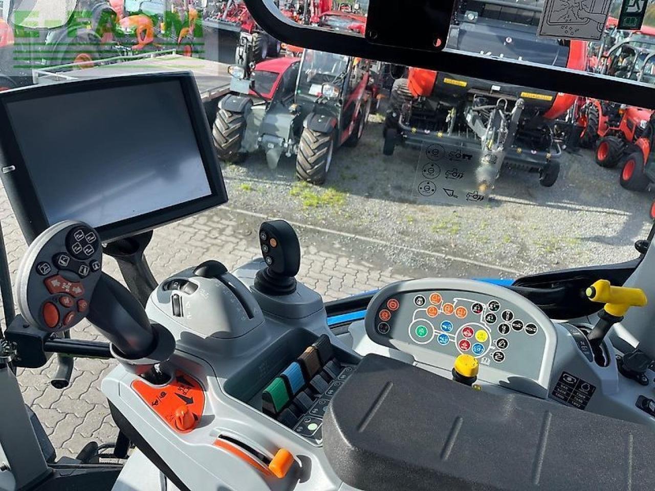 Traktor del tipo New Holland t5.110 auto command, Gebrauchtmaschine In HEMMINGEN (Immagine 12)