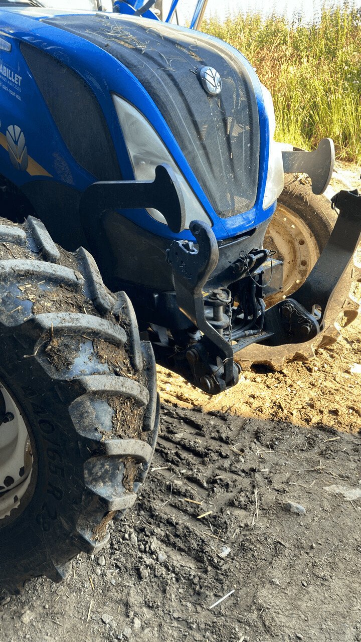 Traktor Türe ait New Holland T5.110+ CHARGEUR T410, Gebrauchtmaschine içinde PONTIVY (resim 7)