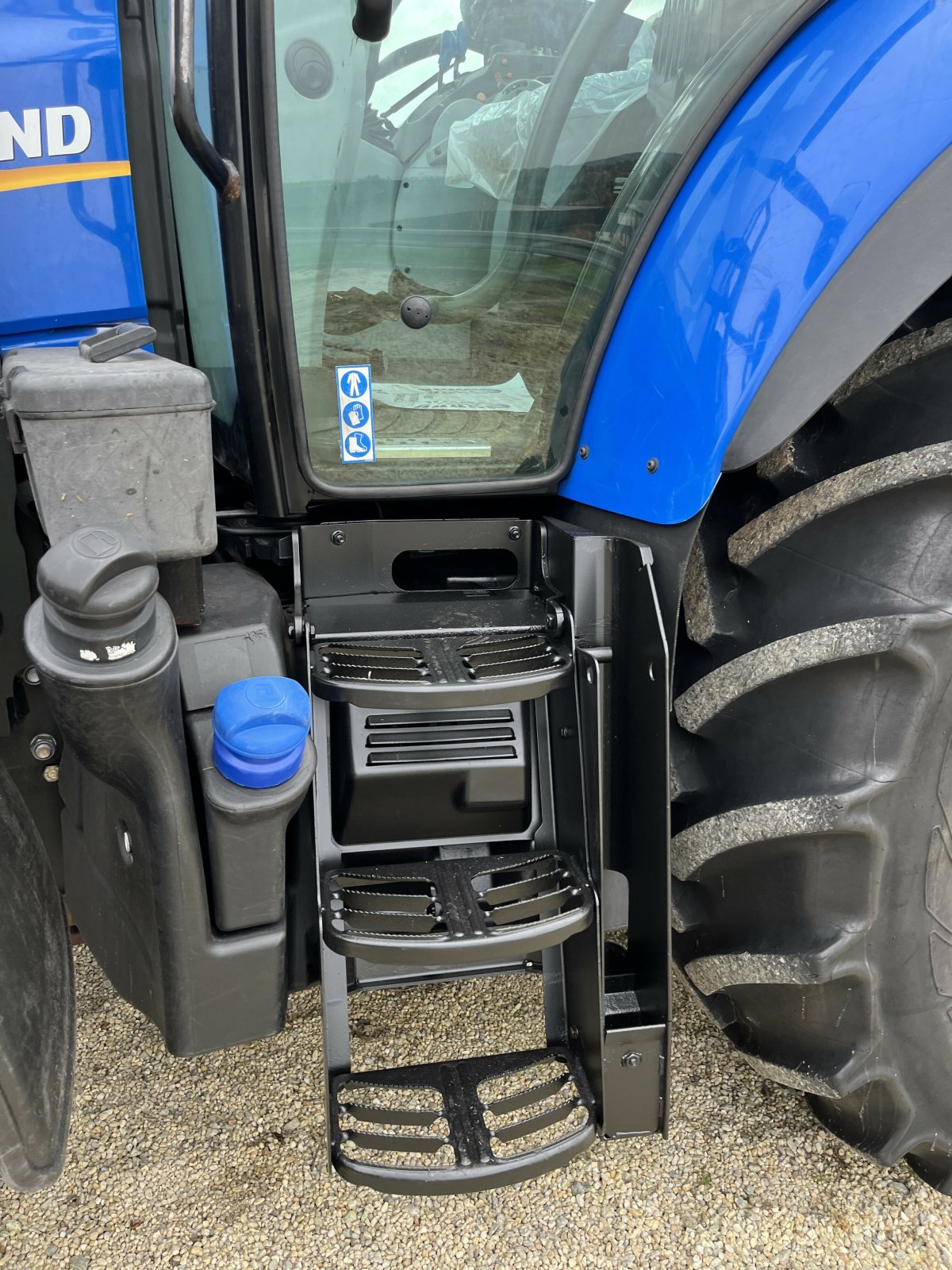 Traktor a típus New Holland T5.110+ CHARGEUR T410, Gebrauchtmaschine ekkor: PONTIVY (Kép 5)