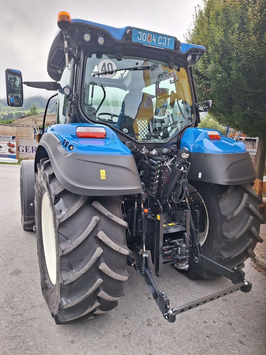 Traktor des Typs New Holland T5.110 DC/AC, Gebrauchtmaschine in Burgkirchen (Bild 2)