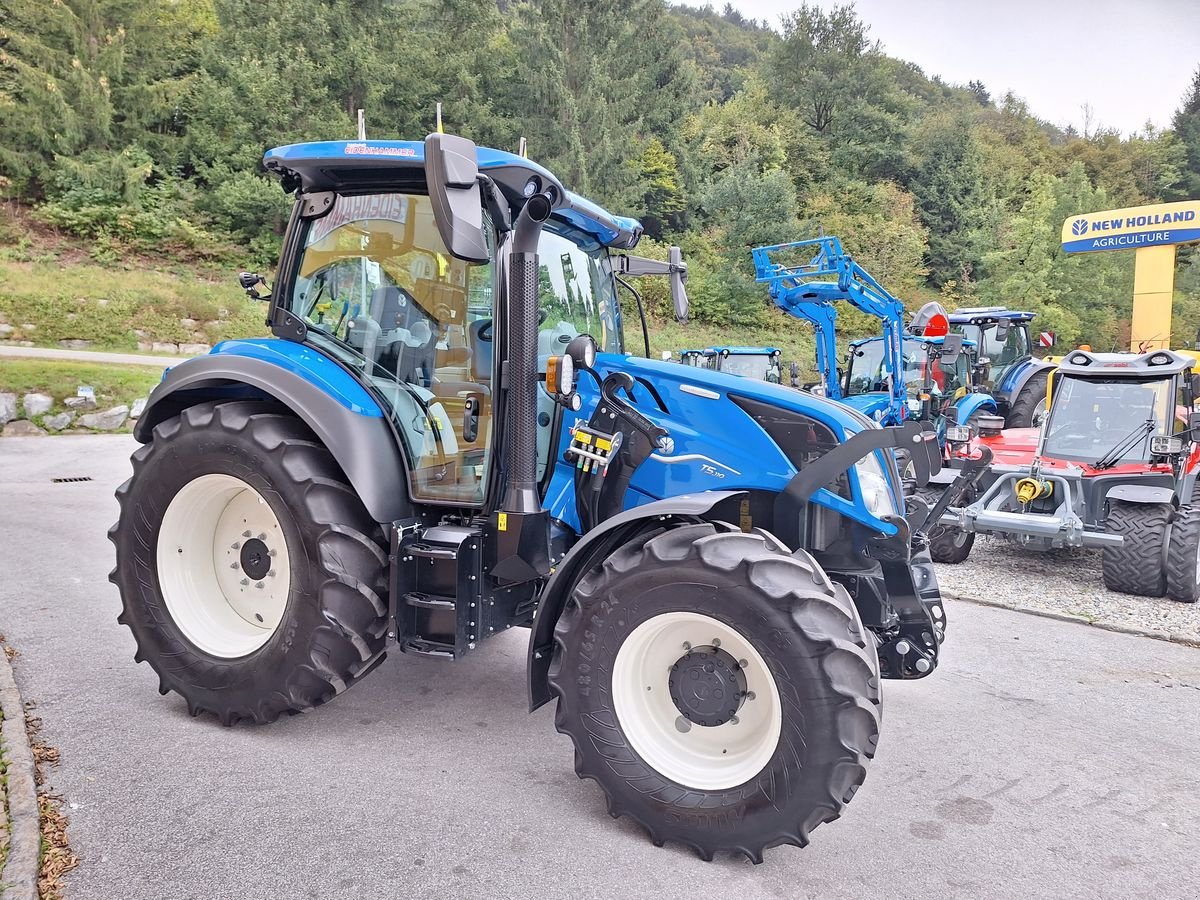 Traktor du type New Holland T5.110 DC/AC, Gebrauchtmaschine en Burgkirchen (Photo 3)