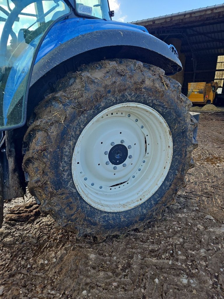 Traktor del tipo New Holland T5.110 electro command, Gebrauchtmaschine en MANDRES-SUR-VAIR (Imagen 7)