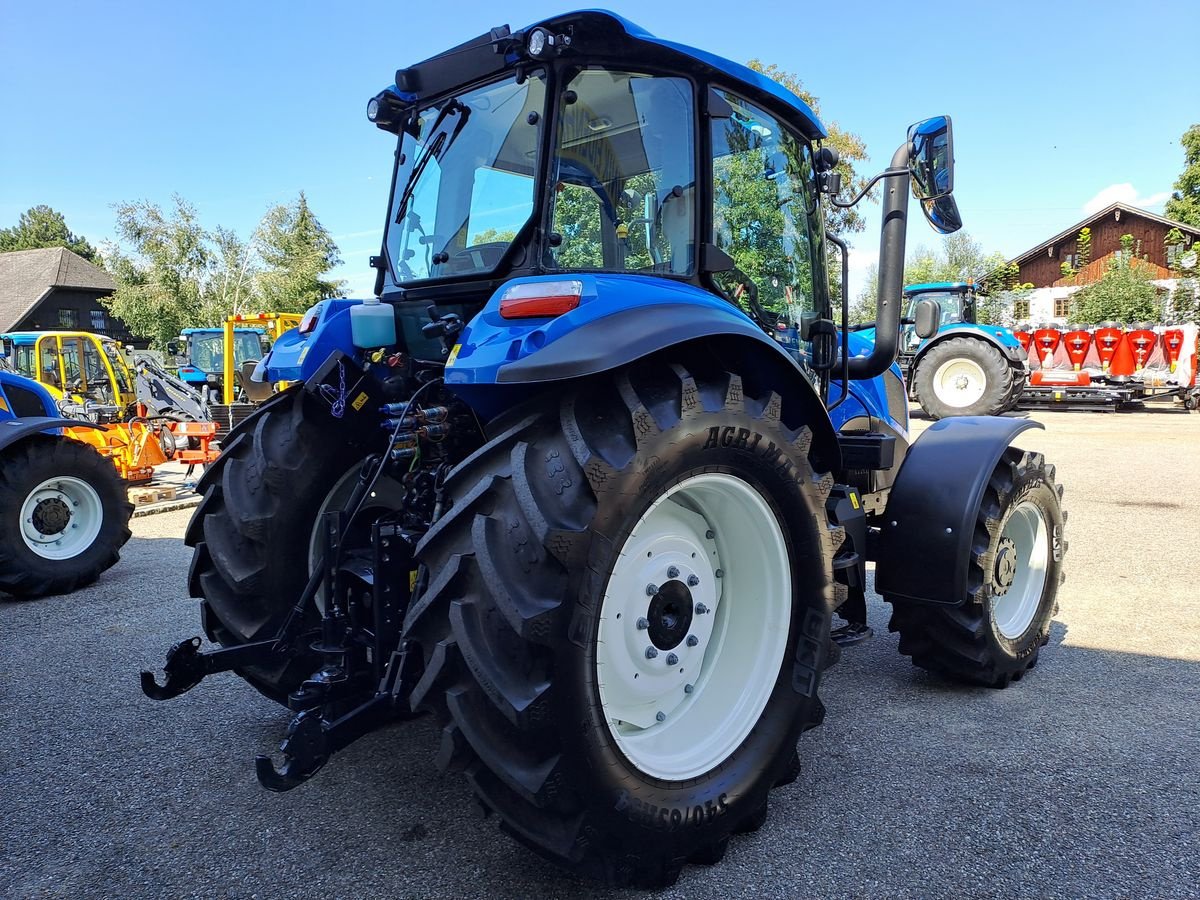 Traktor des Typs New Holland T5.110 Powershuttle, Vorführmaschine in Burgkirchen (Bild 5)