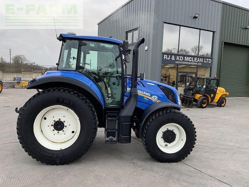 Traktor of the type New Holland t5.110 tractor (st22230), Gebrauchtmaschine in SHAFTESBURY (Picture 1)