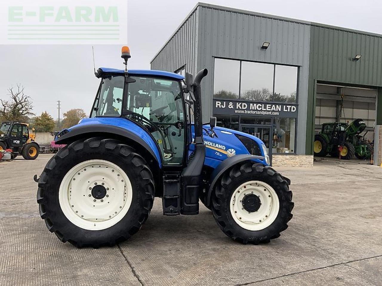 Traktor of the type New Holland t5.110 tractor, Gebrauchtmaschine in SHAFTESBURY (Picture 1)