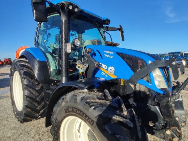 Traktor от тип New Holland T5.110, Gebrauchtmaschine в FRESNAY LE COMTE (Снимка 1)