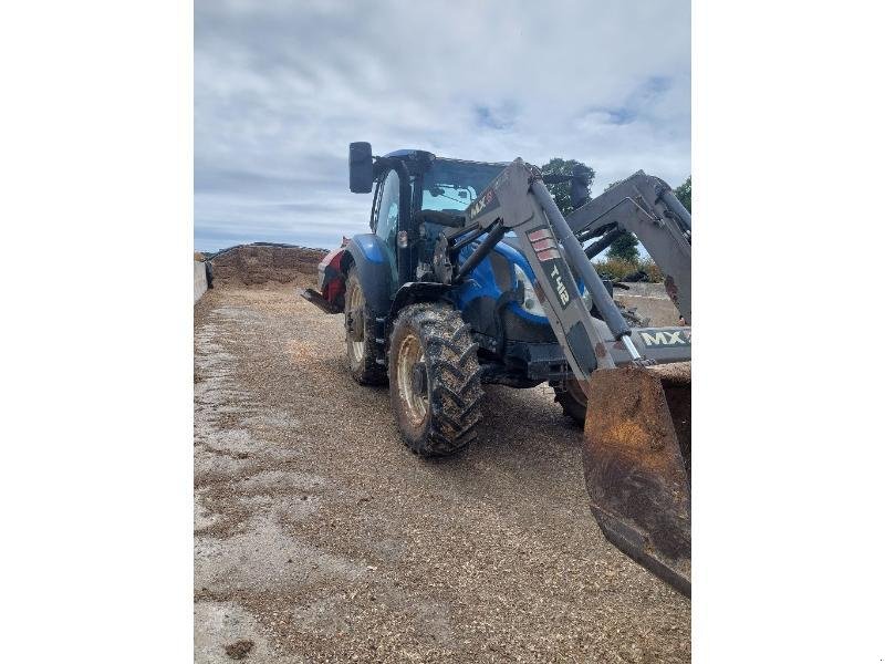 Traktor of the type New Holland T5110DYC, Gebrauchtmaschine in PLUMELEC (Picture 2)