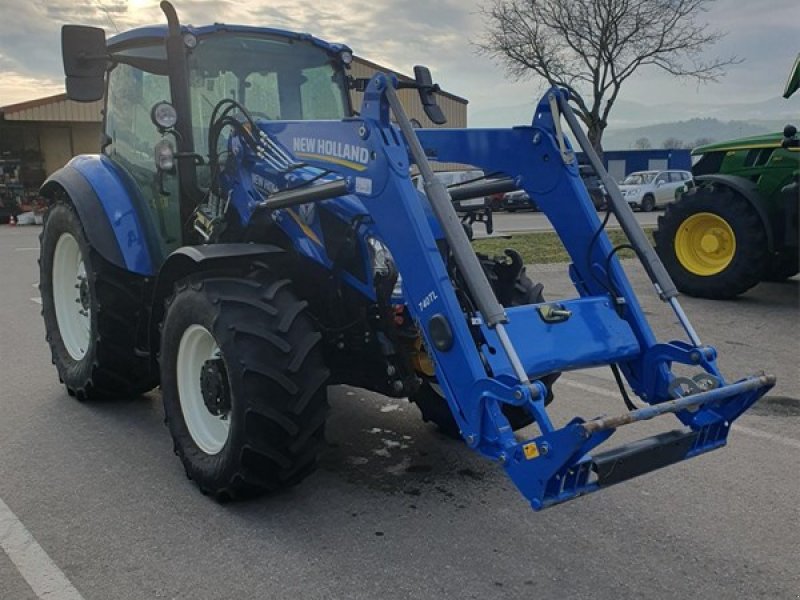 Traktor van het type New Holland T5.115, Gebrauchtmaschine in Chavornay (Foto 1)