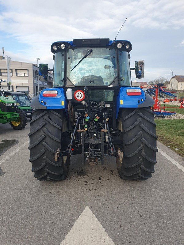 Traktor van het type New Holland T5.115, Gebrauchtmaschine in Chavornay (Foto 2)