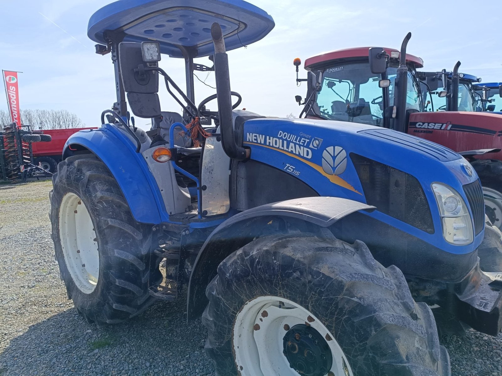 Traktor za tip New Holland T5.115DC, Gebrauchtmaschine u Laval (Slika 4)