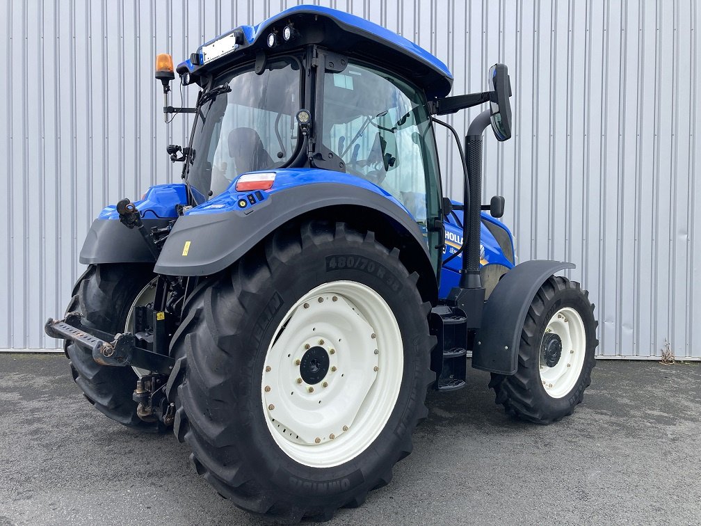 Traktor typu New Holland T5.120 AUTOCOMMAND, Gebrauchtmaschine v TREMEUR (Obrázek 4)