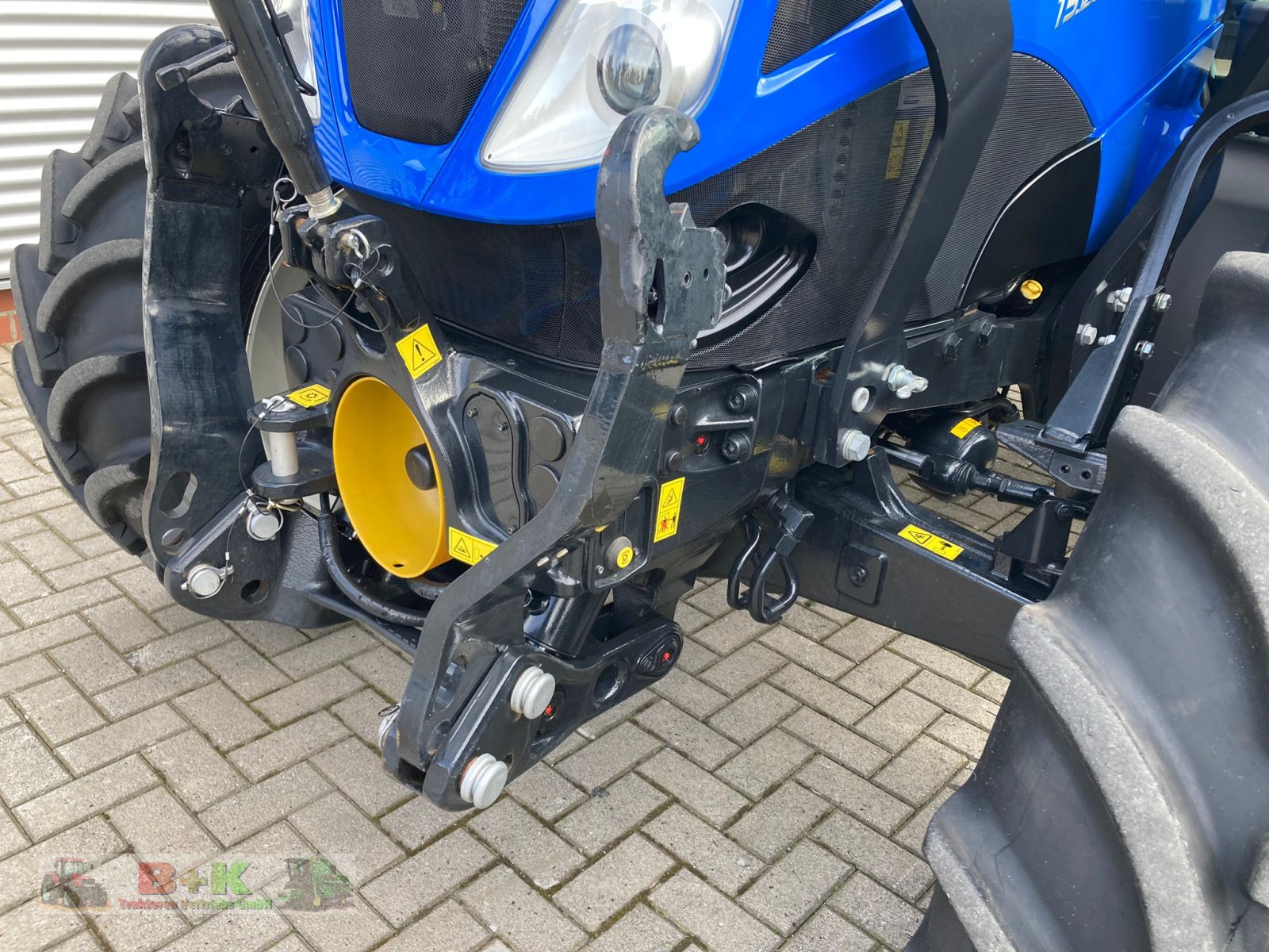 Traktor van het type New Holland T5.120 AutoCommand, Gebrauchtmaschine in Kettenkamp (Foto 4)