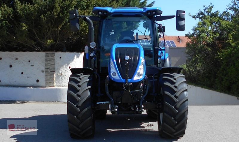 Traktor of the type New Holland T5.120 DC/AC, Neumaschine in Ziersdorf (Picture 2)