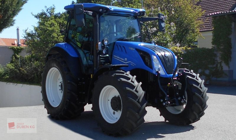 Traktor van het type New Holland T5.120 DC/AC, Neumaschine in Ziersdorf (Foto 11)