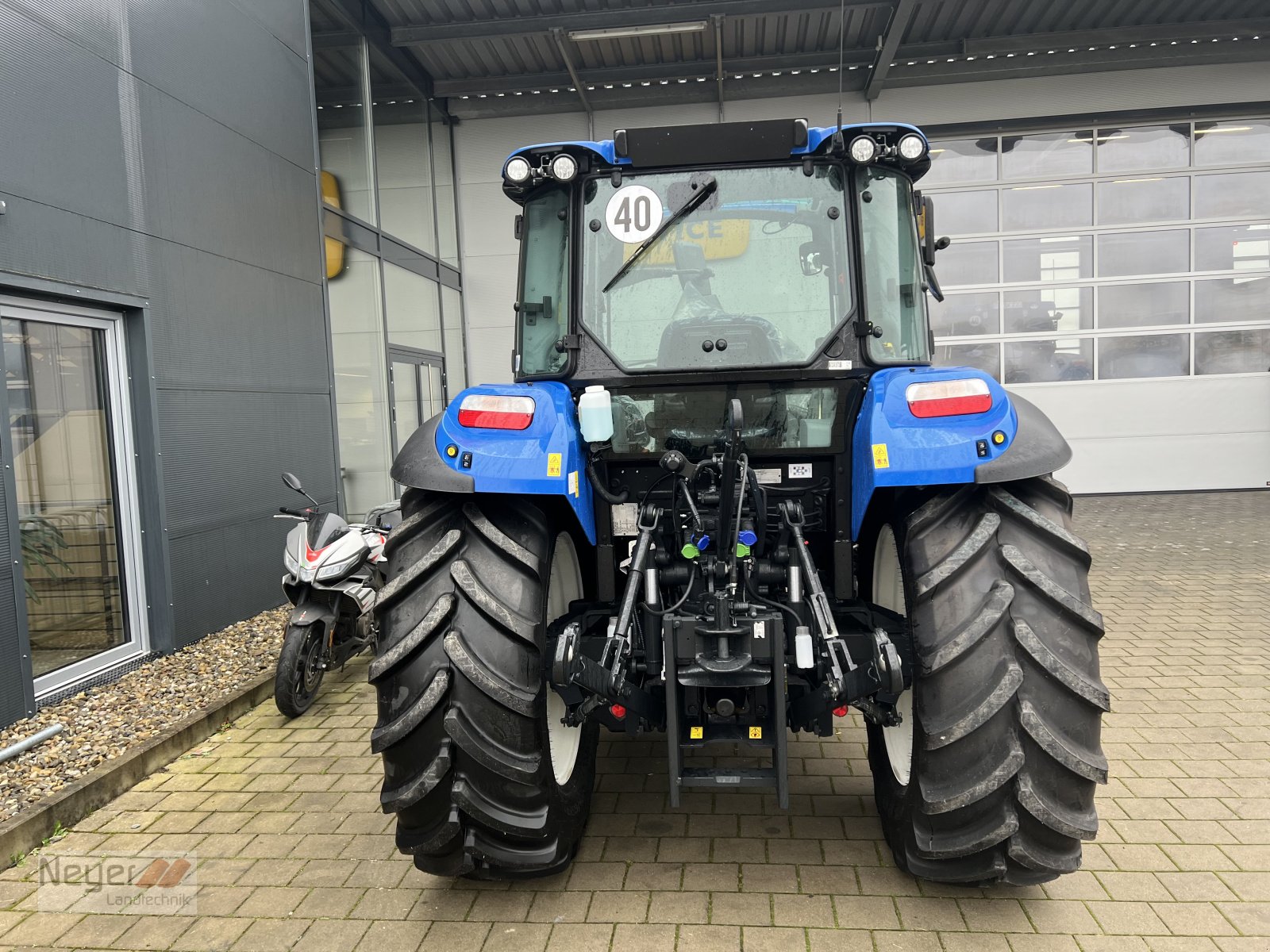 Traktor du type New Holland T5.120 Dual Command, Neumaschine en Bad Waldsee Mennisweiler (Photo 4)