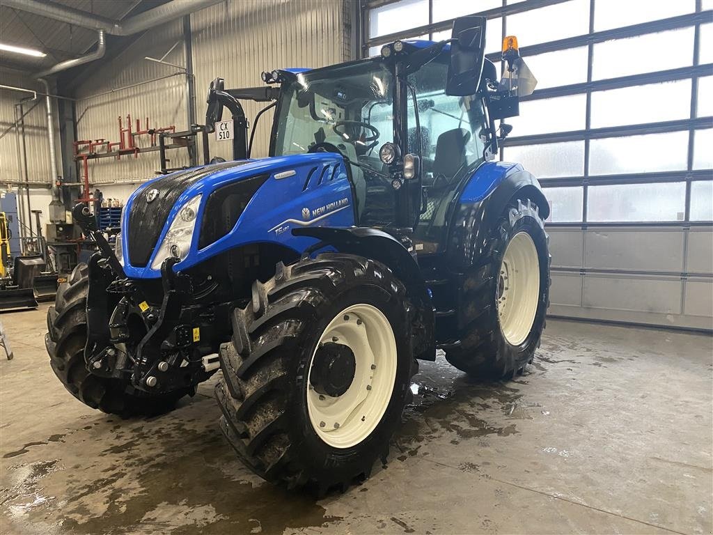 Traktor типа New Holland T5.120 Dynamic Command GPS klar og ALT udstyr, Gebrauchtmaschine в Maribo (Фотография 3)