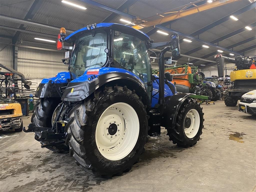 Traktor typu New Holland T5.120 Dynamic Command GPS klar og ALT udstyr, Gebrauchtmaschine v Maribo (Obrázek 8)