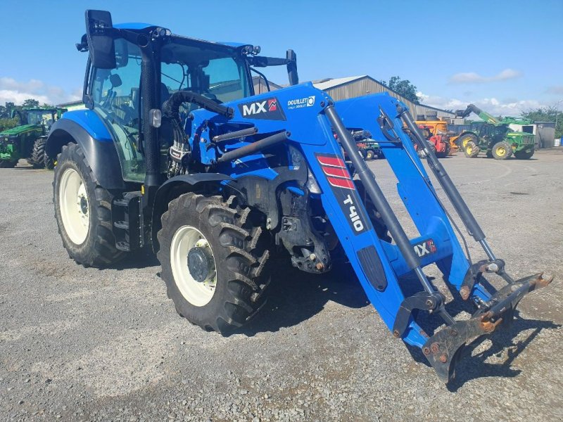 Traktor of the type New Holland T5.120 DYNAMIC COMMAND, Gebrauchtmaschine in DOMFRONT (Picture 1)