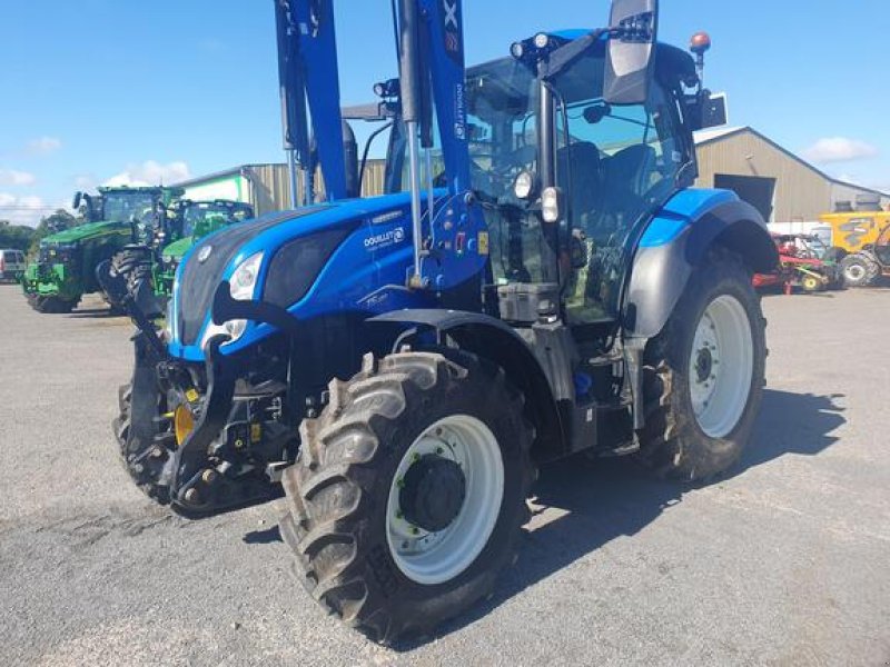 Traktor от тип New Holland T5.120 DYNAMIC COMMAND, Gebrauchtmaschine в DOMFRONT (Снимка 1)