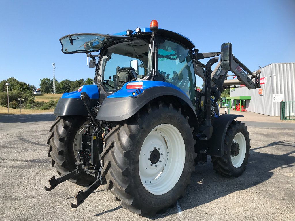 Traktor Türe ait New Holland T5.120 DYNAMIC COMMAND, Gebrauchtmaschine içinde PIERRE BUFFIERE (resim 3)