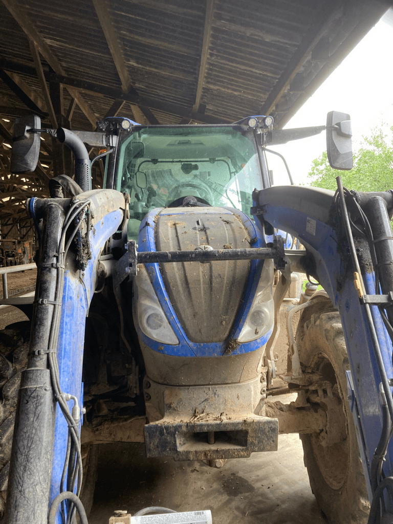 Traktor of the type New Holland T5.120 DYNAMIC COMMAND, Gebrauchtmaschine in CONDE SUR VIRE (Picture 3)