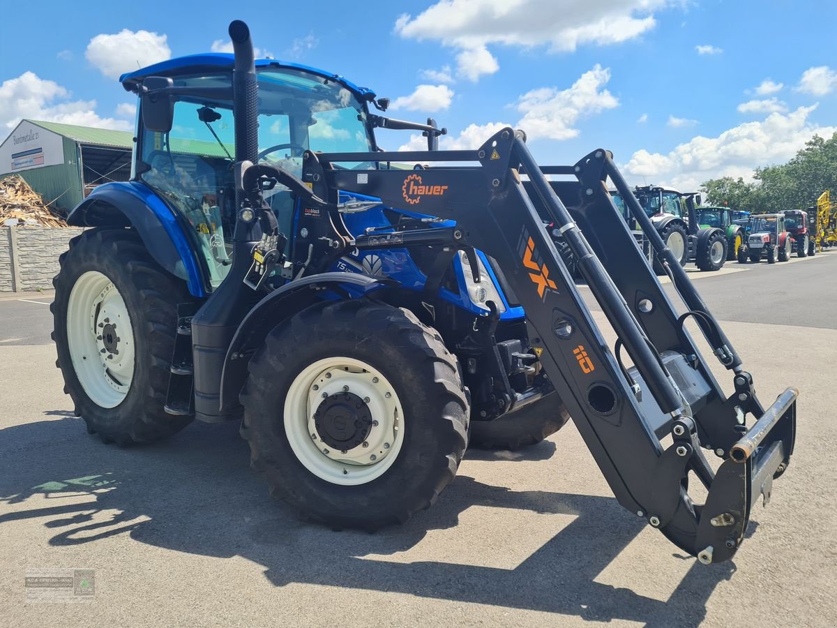 Traktor van het type New Holland T5.120 Electro Command, Gebrauchtmaschine in Gerasdorf (Foto 4)