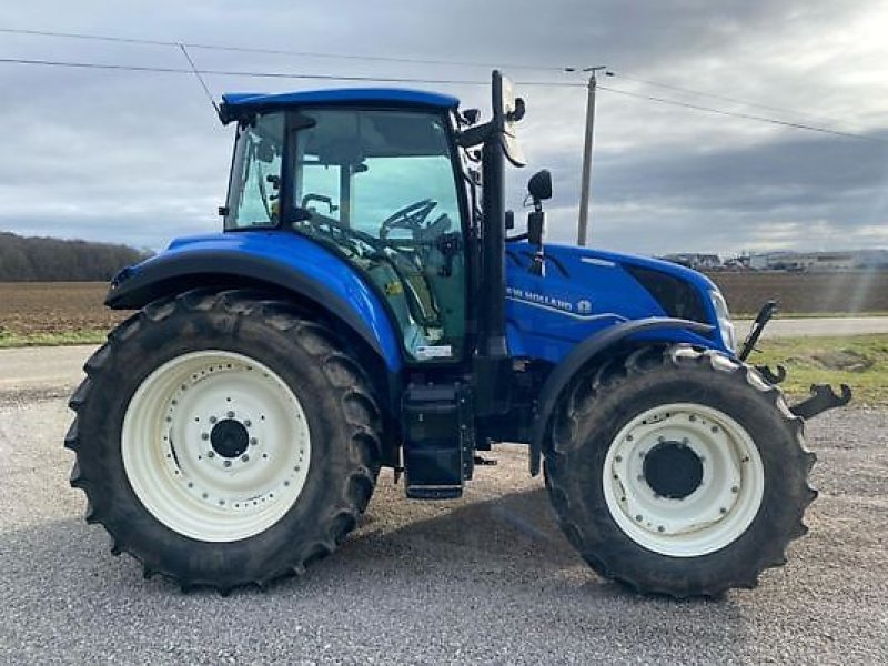 Traktor van het type New Holland T5.120 ELECTRO COMMAND, Gebrauchtmaschine in Muespach-le-Haut (Foto 3)