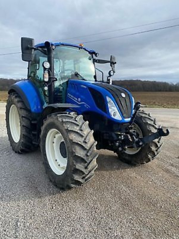 Traktor van het type New Holland T5.120 ELECTRO COMMAND, Gebrauchtmaschine in Muespach-le-Haut (Foto 1)