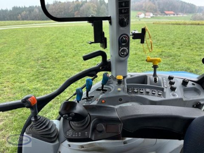 Traktor Türe ait New Holland T5.120 Electro Command, Gebrauchtmaschine içinde Münzkirchen (resim 13)