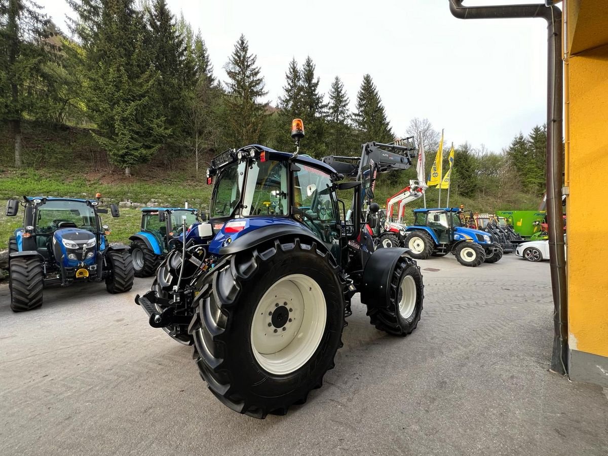 Traktor of the type New Holland T5.120, Vorführmaschine in Burgkirchen (Picture 7)