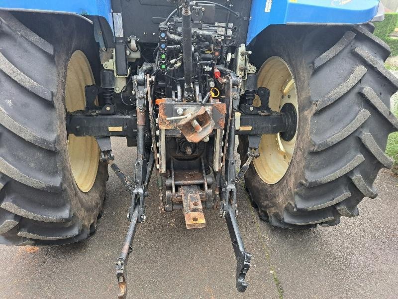 Traktor des Typs New Holland T5.120, Gebrauchtmaschine in SAINT GENEST D'AMBIERE (Bild 7)