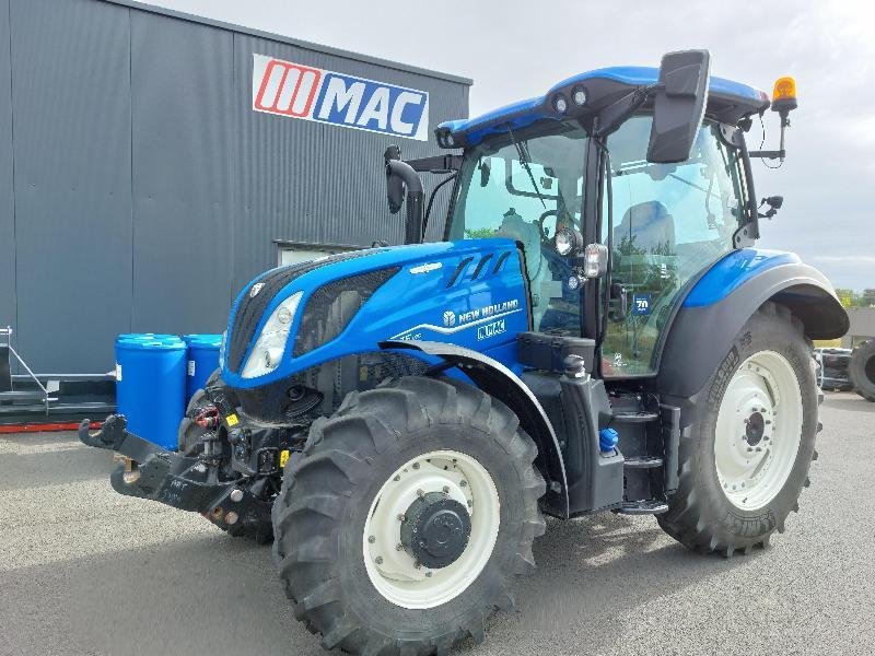 Traktor van het type New Holland T5120AC, Gebrauchtmaschine in CHATEAUBRIANT CEDEX (Foto 1)