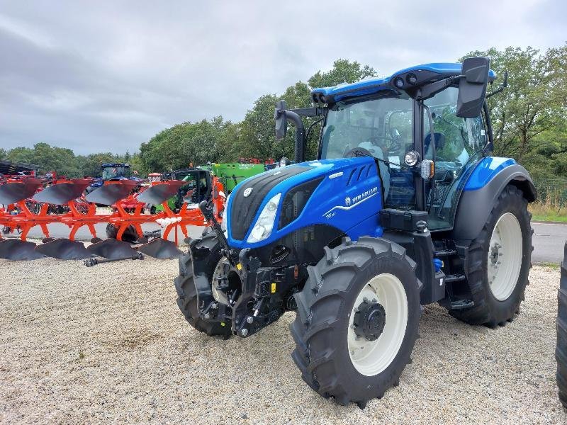 Traktor typu New Holland T5120DYC, Gebrauchtmaschine w CHATEAUBRIANT CEDEX (Zdjęcie 1)