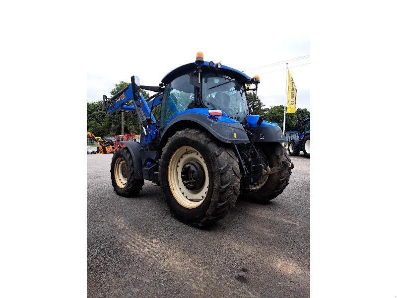 Traktor of the type New Holland T5130DYC, Gebrauchtmaschine in PLUMELEC (Picture 4)