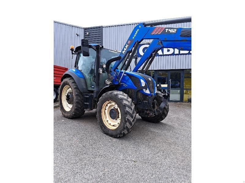 Traktor of the type New Holland T5130DYC, Gebrauchtmaschine in PLUMELEC (Picture 1)