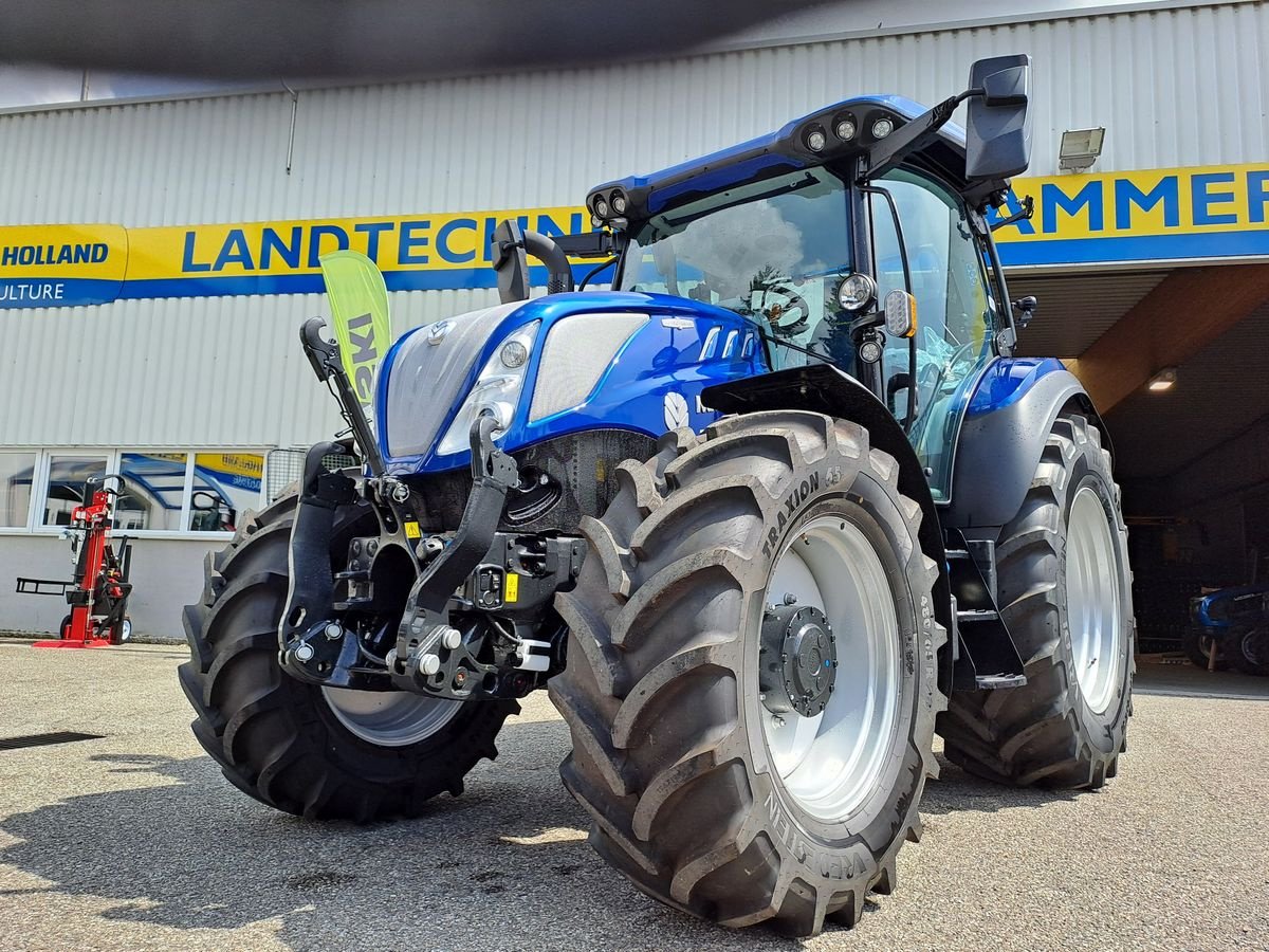 Traktor a típus New Holland T5.140 AC (Stage V), Neumaschine ekkor: Burgkirchen (Kép 13)