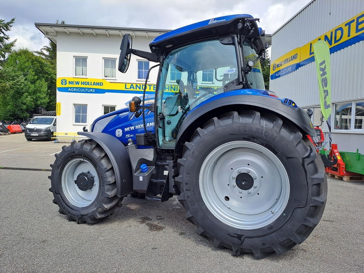 Traktor tipa New Holland T5.140 AC (Stage V), Neumaschine u Burgkirchen (Slika 9)