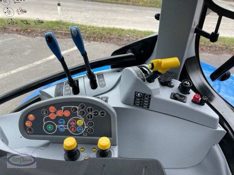 Traktor del tipo New Holland T5.140 AC (Stage V), Neumaschine In Münzkirchen (Immagine 17)