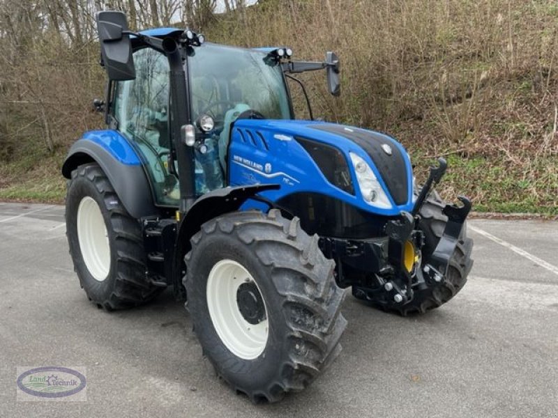 Traktor от тип New Holland T5.140 AC (Stage V), Neumaschine в Münzkirchen (Снимка 4)