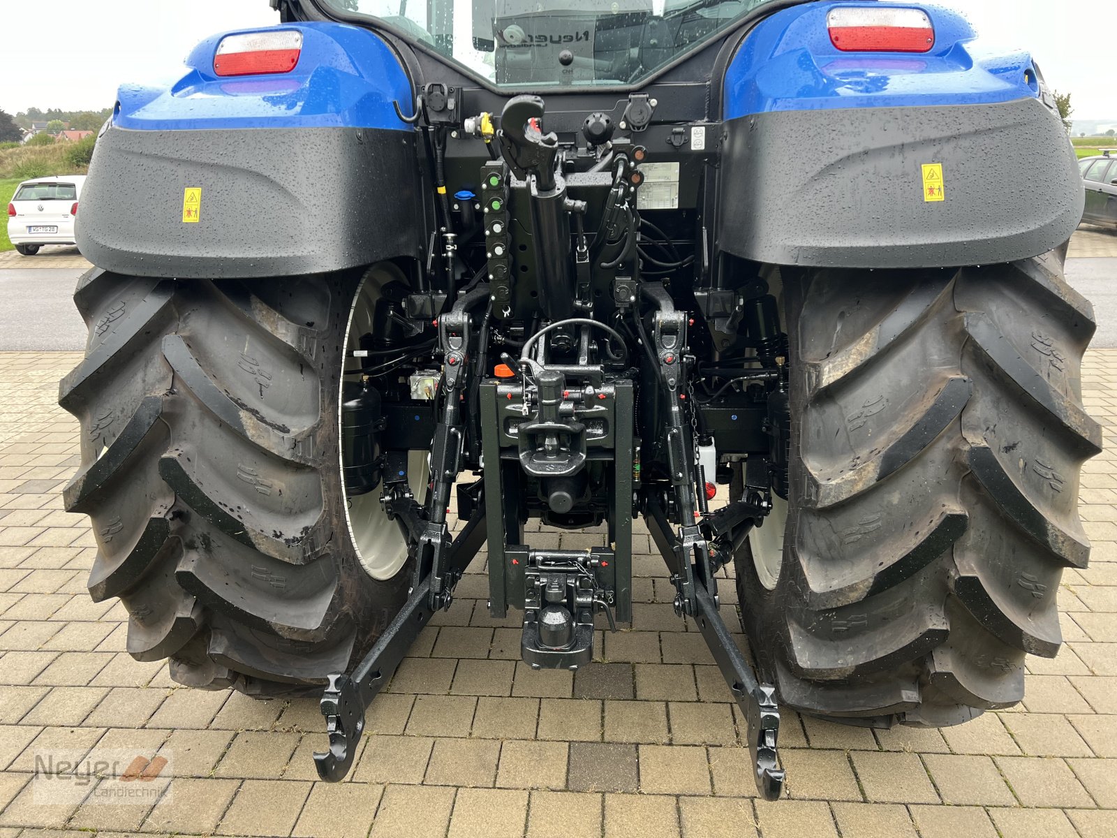 Traktor van het type New Holland T5.140 Auto Command, Neumaschine in Bad Waldsee Mennisweiler (Foto 7)