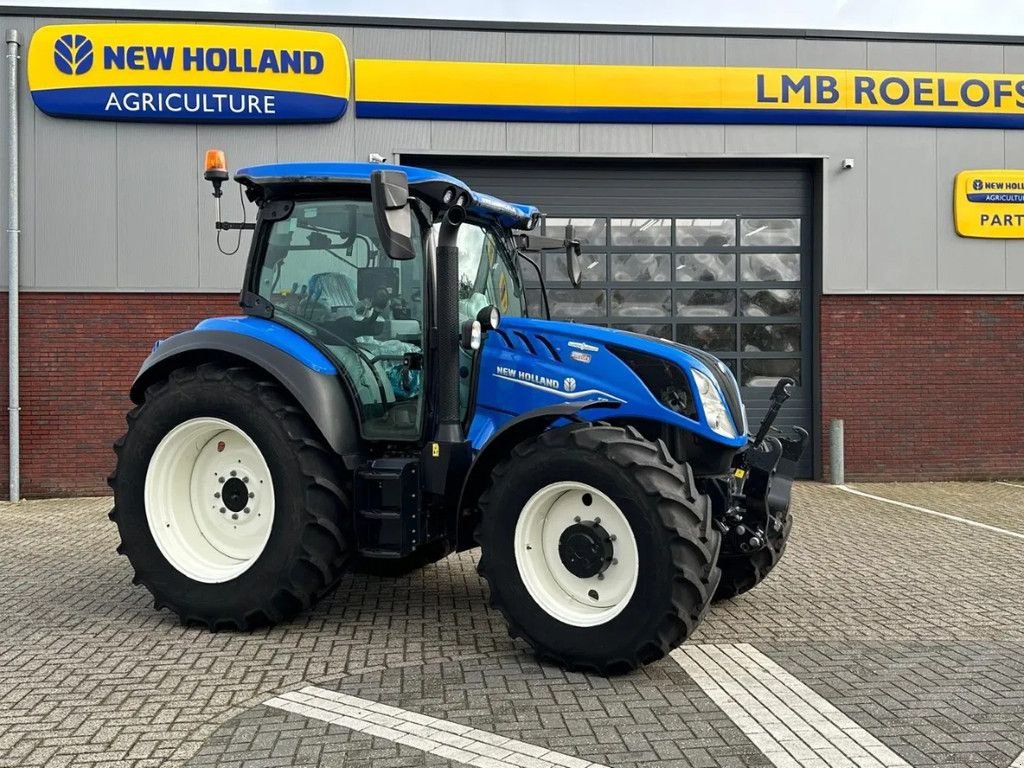 Traktor des Typs New Holland T5.140 Autocommand, Gebrauchtmaschine in BENNEKOM (Bild 1)