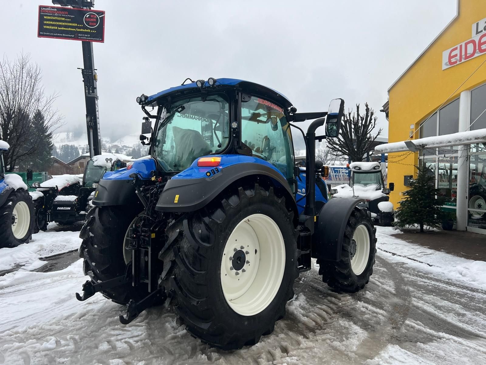 Traktor типа New Holland T5.140 DC/AC, Neumaschine в Burgkirchen (Фотография 7)