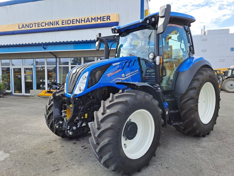 Traktor του τύπου New Holland T5.140 DC (Stage V), Neumaschine σε Burgkirchen (Φωτογραφία 1)