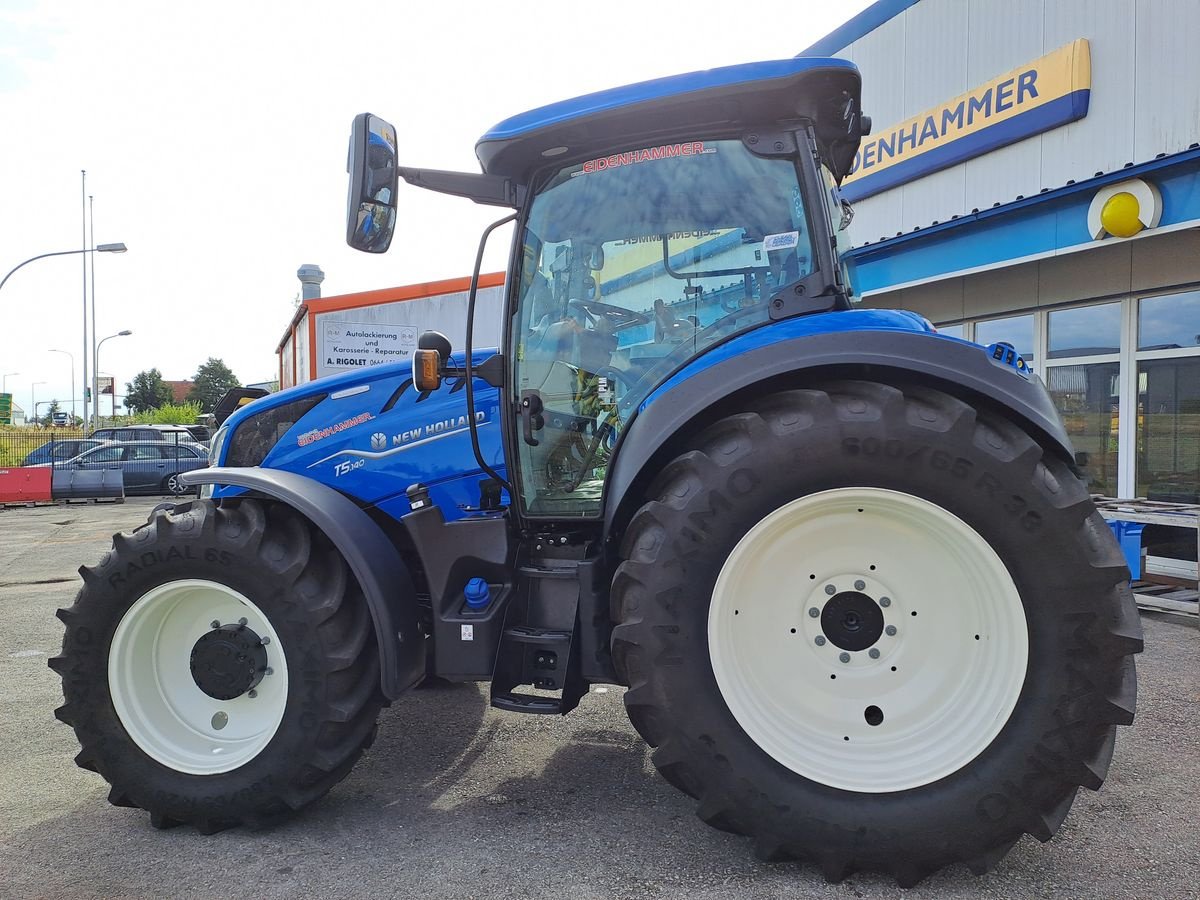 Traktor του τύπου New Holland T5.140 DC (Stage V), Neumaschine σε Burgkirchen (Φωτογραφία 9)