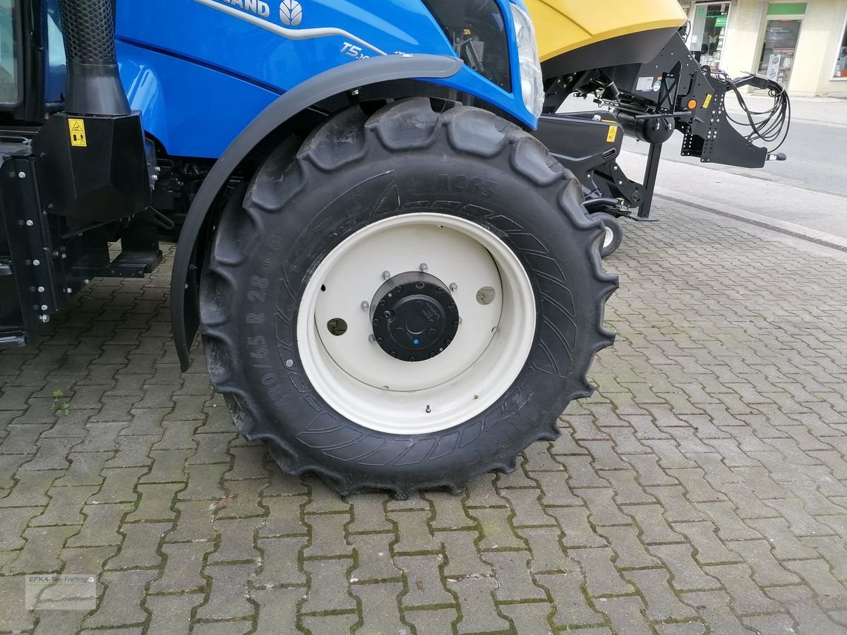 Traktor tipa New Holland T5.140 DC (Stage V), Neumaschine u Obing (Slika 4)