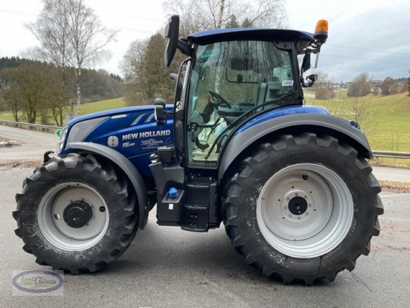 Traktor van het type New Holland T5.140 DC (Stage V), Neumaschine in Münzkirchen (Foto 11)