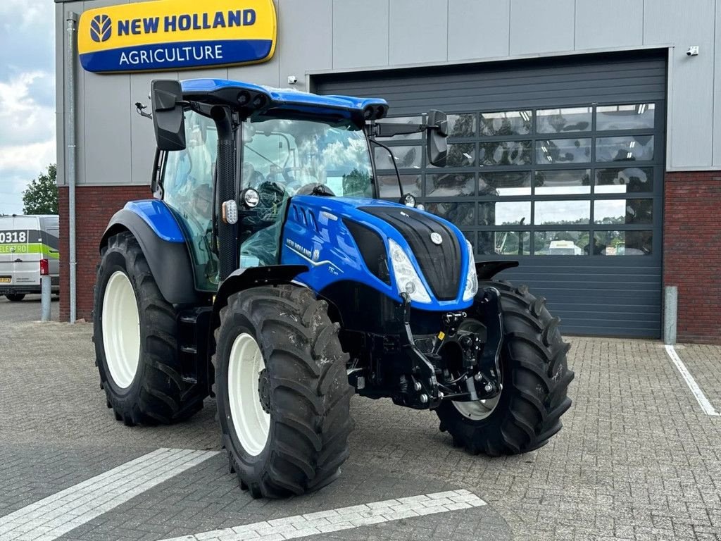 Traktor tip New Holland T5.140 Dynamic command, Gebrauchtmaschine in BENNEKOM (Poză 2)