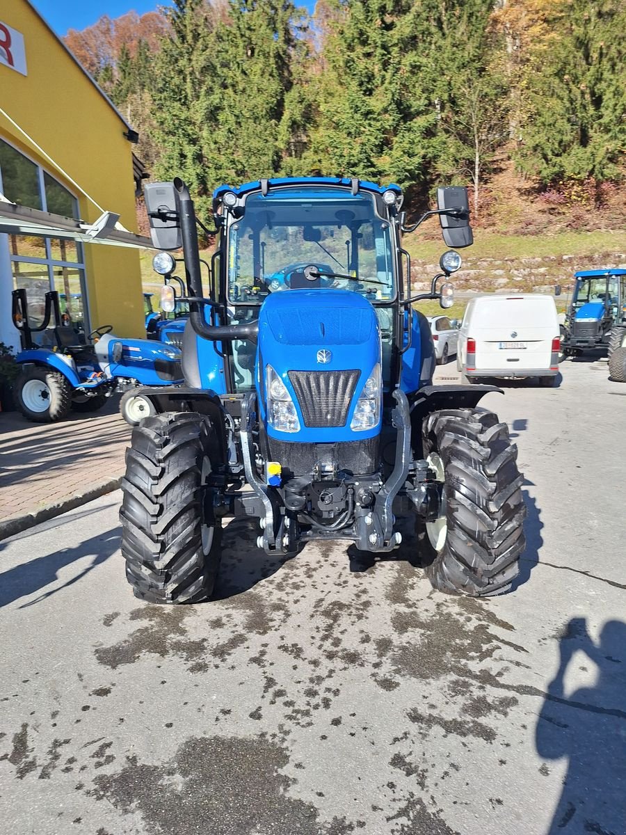 Traktor of the type New Holland T5.80 Dual Command, Vorführmaschine in Burgkirchen (Picture 3)